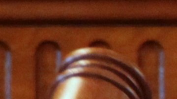 El juez Stephen Yekel, de 74 años, del condado de Effingham fue hallado muerto en una sala del tribunal.