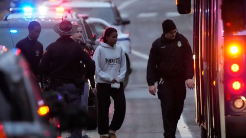 Las autoridades de Madison, Wisconsin, investigan cuál fue el motivo del tiroteo.