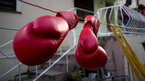 Falleció el boxeador boricua Paul Bamba días después de superar un récord de Mike Tyson