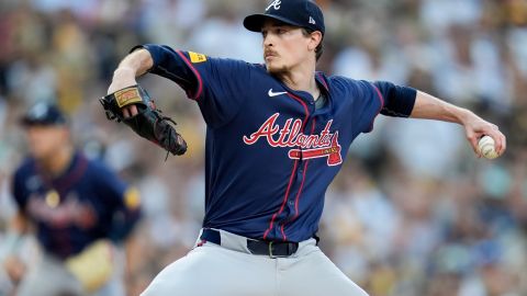 Max Fried durante un duelo ante San Diego Padres en 2024.