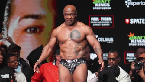 Mike Tyson alistaría su regreso al boxeo ¿Vuelve al ring en 2025?