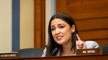 AOC en Comité de Investigaciones y Rendición de Cuentas de la Cámara