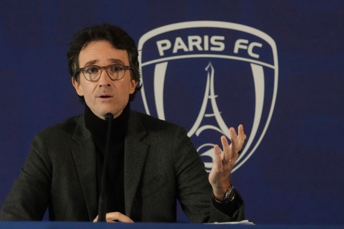 Antoine Arnault copropietario del París FC.