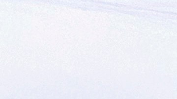 Los vehículos se cubren de nieve durante una tormenta en Lowville, Nueva York, el domingo 1 de diciembre de 2024.