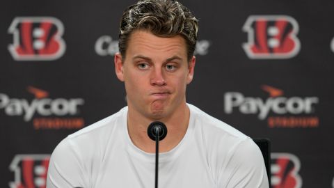 Joe Burrow durante una rueda de prensa en 2024.