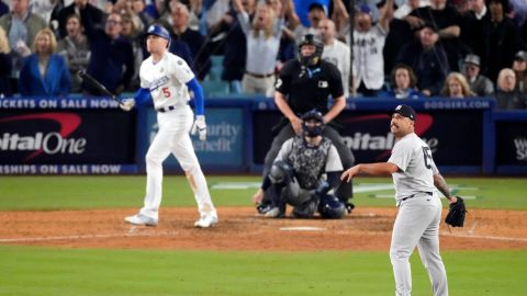 Freddie Freeman luego de conectar el Grand Slam a Néstor Cortés durante el inning 10 del Juego 1 en la Serie Mundial 2024.