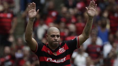 Adriano tuvo un emotivo partido despedida en el mítico Maracaná