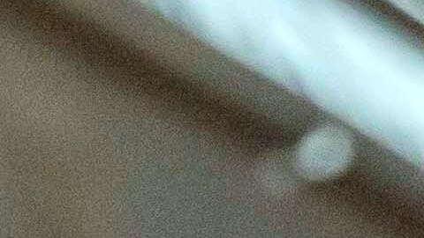Un pasajero que frecuenta el pasillo donde ocurrió el incendio dijo que las personas sin hogar generalmente duermen en los pasillos, que están mal iluminados.