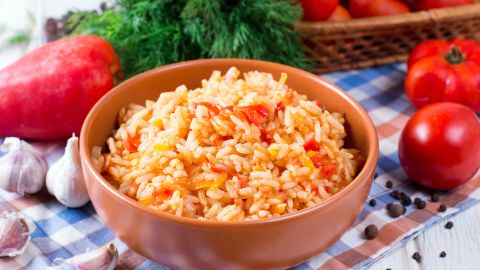 Un chef revela las claves para un buen sofrito para realzar el sabor del arroz.