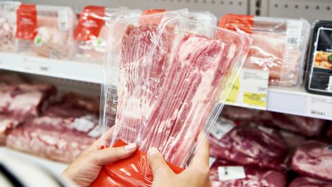 Seguir algunos consejos permite mantener la frescura del bacon.