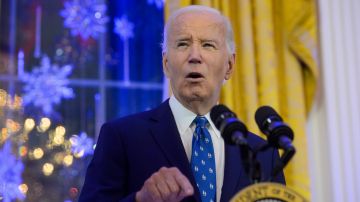 El presidente electo Donald Trump es más popular que el presidente Joe Biden, según la encuesta.