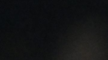 El ala defensiva de los Raiders de Las Vegas, Charles Snowden (49).