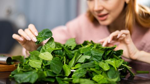 Conoce cinco formas de usar las espinacas en la cocina