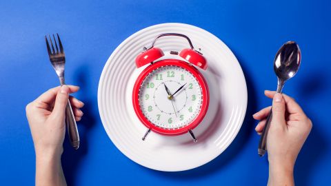 La mejor hora para la cena de Año Nuevo dependerá de la ubicación geográfica y las costumbres.