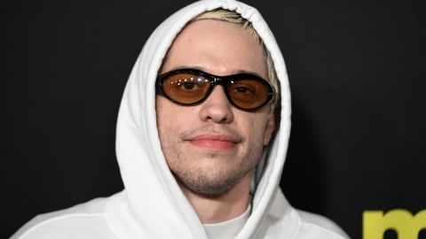 Pete Davidson debutará en la moda.