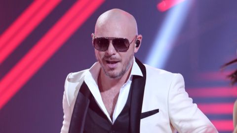 Pitbull cerrará el 2025 en Times Square.