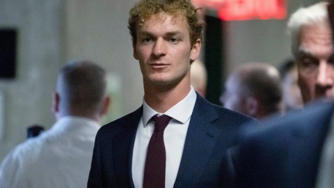 JD Vance invita a exmarine que fue acusado de asesinar a un sintecho en Nueva York