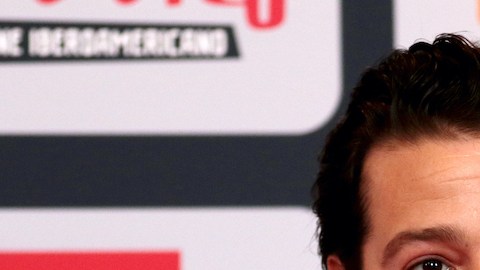 Diego Luna está nominado en la categoría de Mejor Actor de Reparto en Televisión.