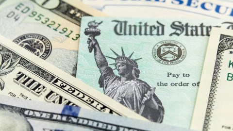 Después de mayo de 2025, los beneficiarios del SSI recibirán hasta $1,934 en la cuenta bancaria.