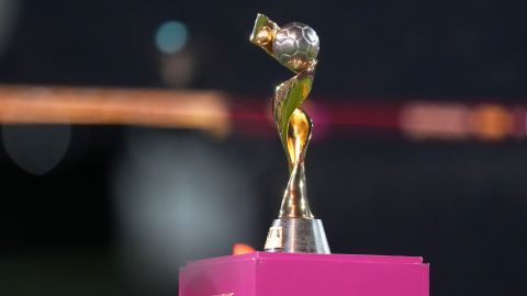 Trofeo del Mundial Femenino de fútbol.