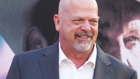 Rick Harrison posando.