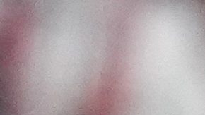 Árbitro Juan Martínez Munuera muestra una tarjeta amarilla en un partido del Real Madrid. Imagen referencial.