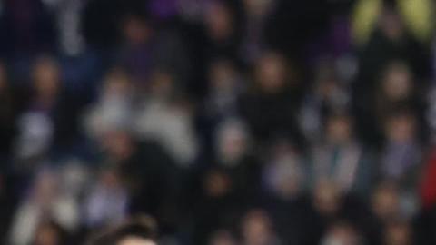 Kylian Mbappé celebra su hat-trick ante Real Valladolid.