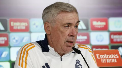 El entrenador del Real Madrid Carlo Ancelotti durante la rueda de prensa posterior al entrenamiento que el conjunto llevó a cabo este jueves en la Ciudad Deportiva de Valdebebas.