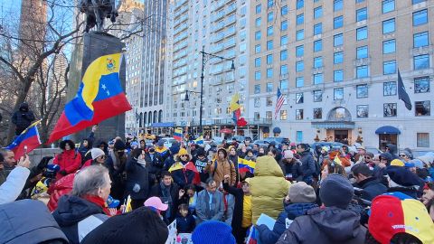 La diáspora de este país suramericano espera el apoyo internacional para una transición democrática.