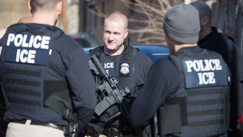Líderes en Nueva York rechazan Ley Laken Riley que ampliaría acciones de ICE.