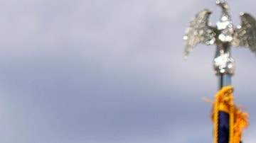 Trump en 2020 durante un evento frente a trabajadores del astillero Fincantieri Marinette Marine de Wisconsin.