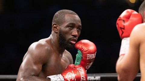 Terence Crawford recibe advertencia de Mikey García sobre su pelea contra el Canelo.