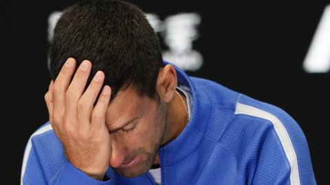 Novak Djokovic denuncia que fue "envenenado" tras su detención en Melbourne en 2022