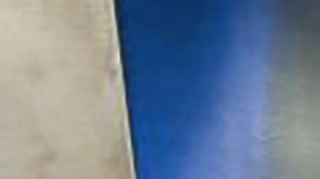 Las autoridades pidieron al público en general que ofrezca cualquier información que pueda ayudar a la captura de la agresora.