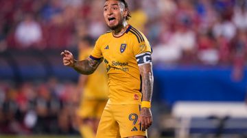 Cristian Arango durante un duelo frente a FC Dallas.