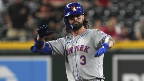 Jesse Winker llega a un acuerdo con Mets por $8 millones de dólares