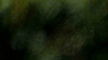 El menor sufre quemaduras de segundo grado en su rostro.