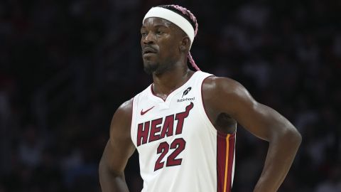 Jimmy Butler fue sancionado por Miami Heat.