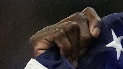 Medallista olímpico Fred Kerley sufrió brutal arresto de la policía en Miami Beach