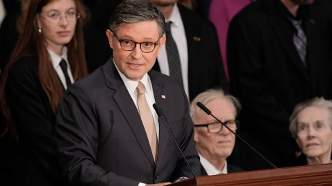 Otros republicanos de alto rango han solicitado que se impongan condiciones a la ayuda federal otorgada a California.