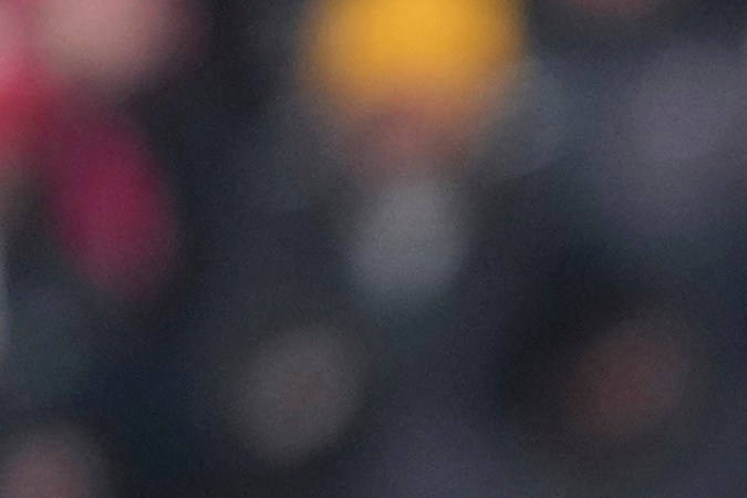 Alexander-Arnold (C) celebra su gol durante el encuentro de tercera ronda de la FA Cup.