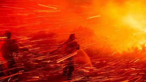 Al menos 86 personas lograron ser evacuadas.