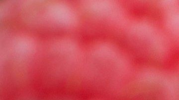 Los frutos rojos contienen melatonina y otros compuestos que ayudan a producirla.