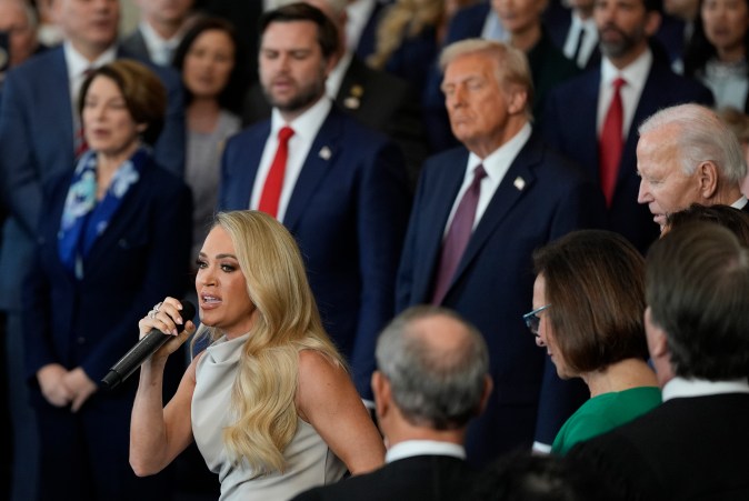 Carrie Underwood en la toma de posesión de Donald Trump.
