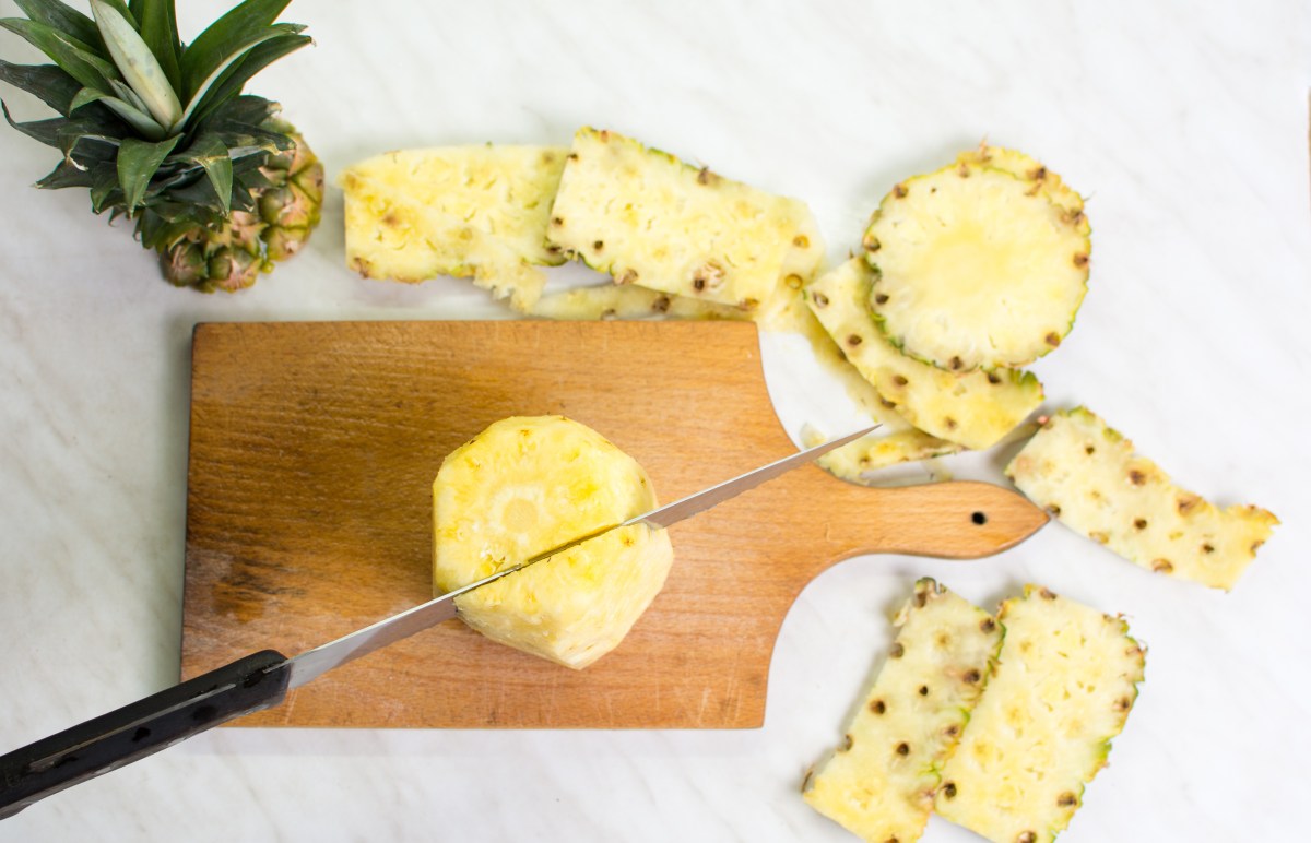 Usos para aprovechar la cáscara de piña que seguro no sabías - El Diario NY
