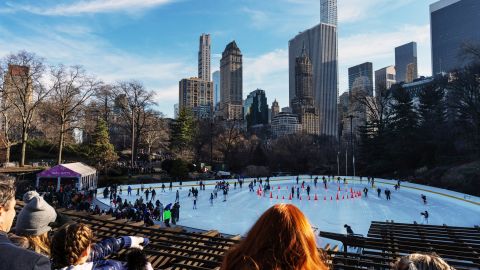 Visite el Central Park Ice Rink este invierno al 2X1.