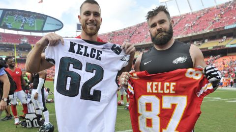 Hermanos Kelce en el Super Bowl de 2023.