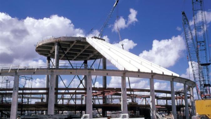 La montaña rusa se comenzó a construir en diciembre de 1992.