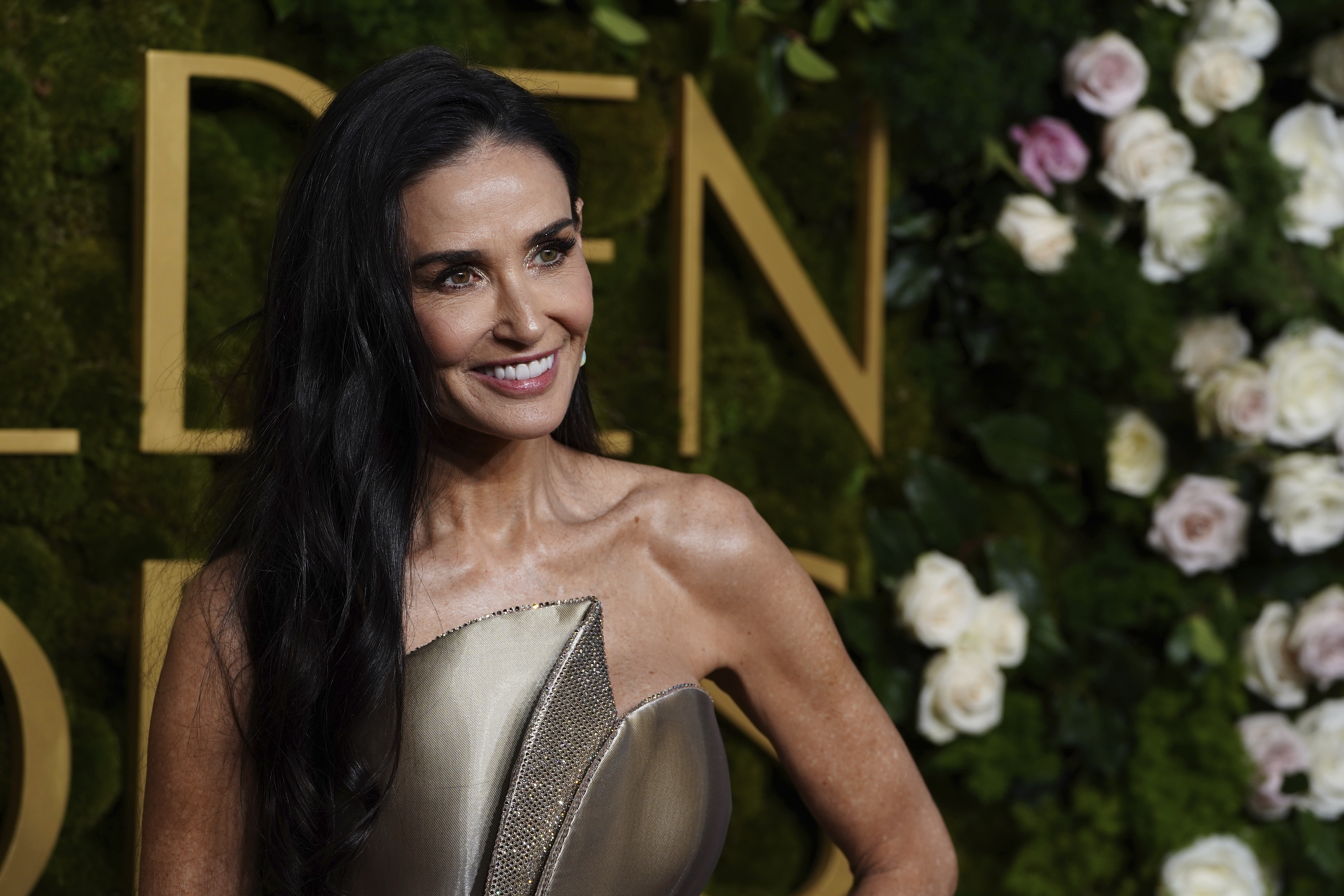Demi Moore ganó su primer Golden Globe por su papel en 'The Substance'.