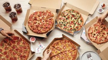 Domino's lanza oferta para comenzar el año con un descuento del 50% en todas las pizzas.